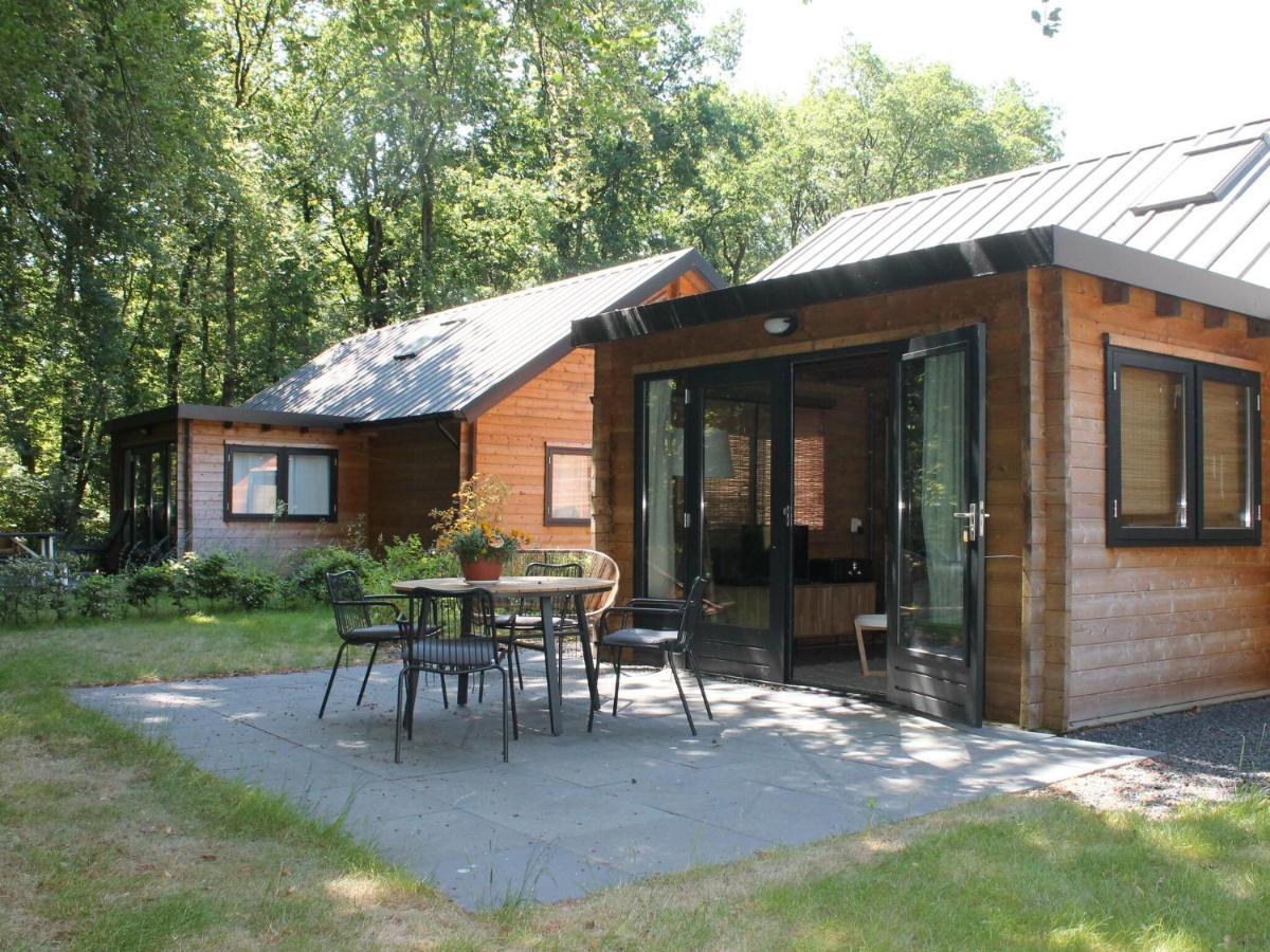 Cosy Wooden House Amid Woods In Soesterberg Utrecht Luaran gambar